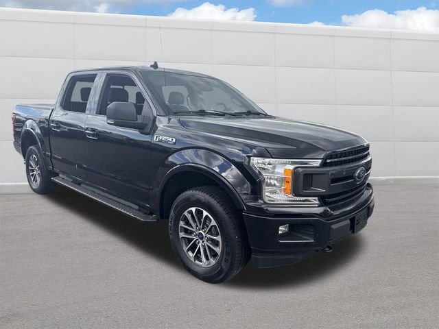 Used 2019 Agate Black Metallic Ford XLT image 11
