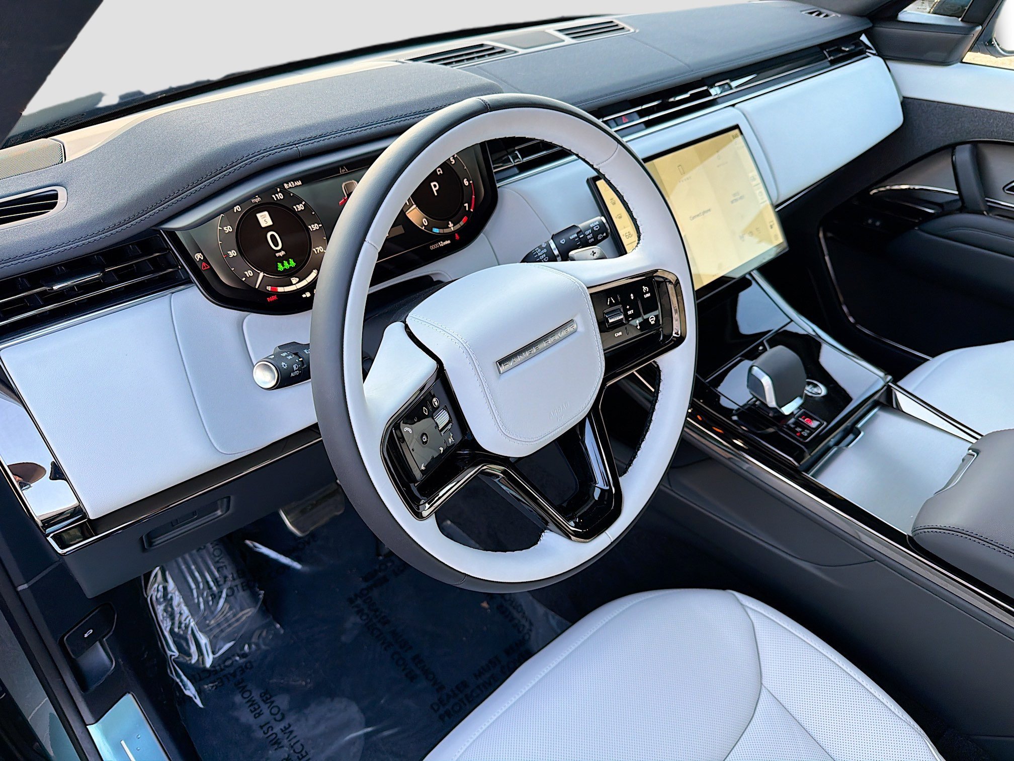 New 2026 Giola Green Land Rover Dynamic SE image 26