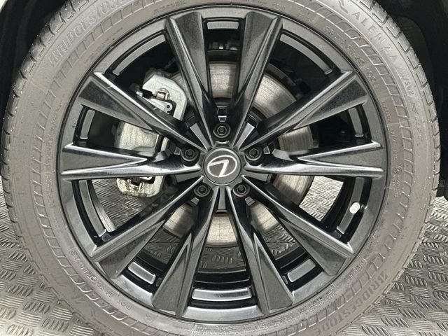 Used 2023 Silver Lexus 350 F SPORT Handling image 11