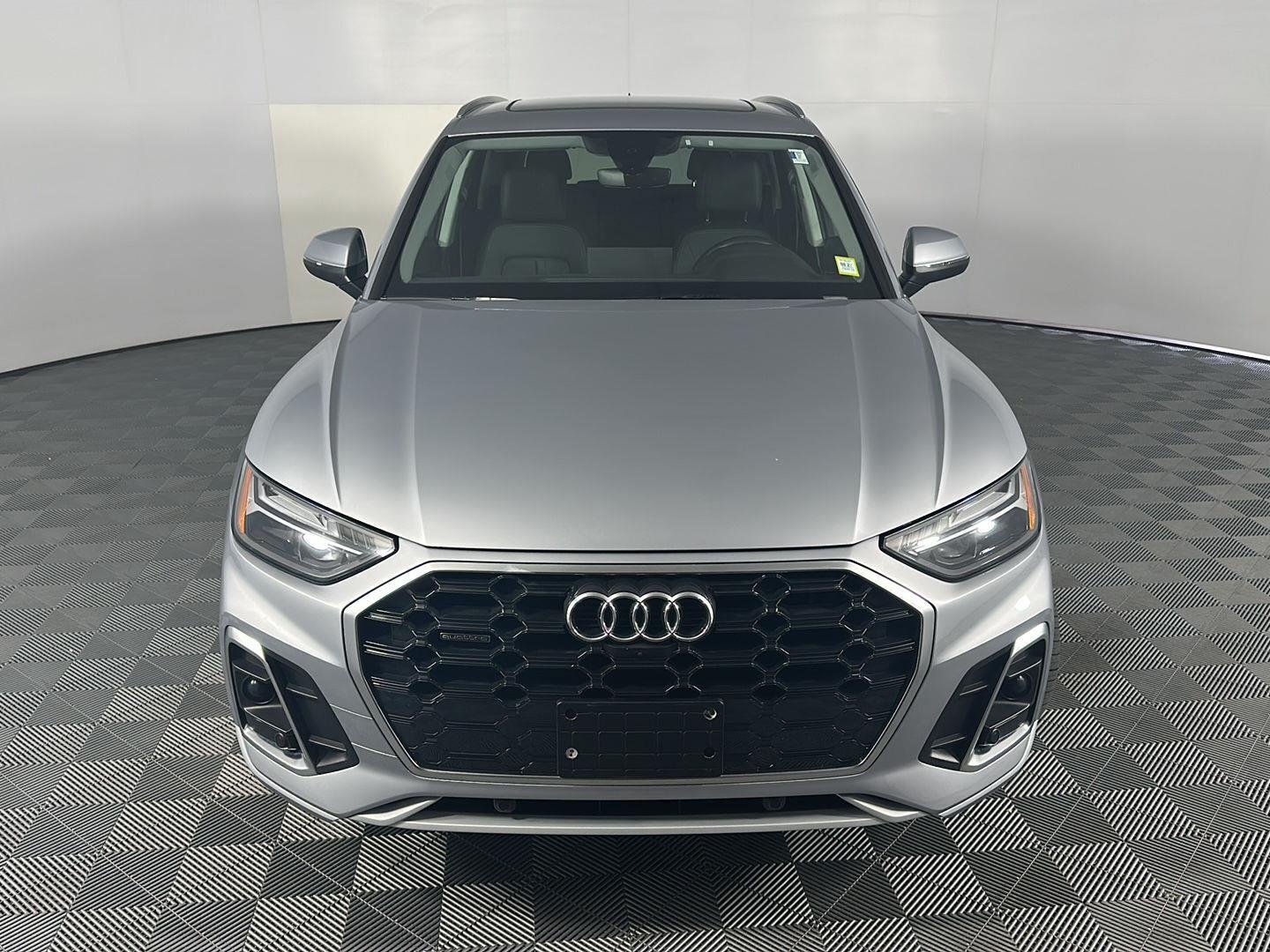 Used 2023 Florett Silver Metallic Audi S line Premium Plus image 2