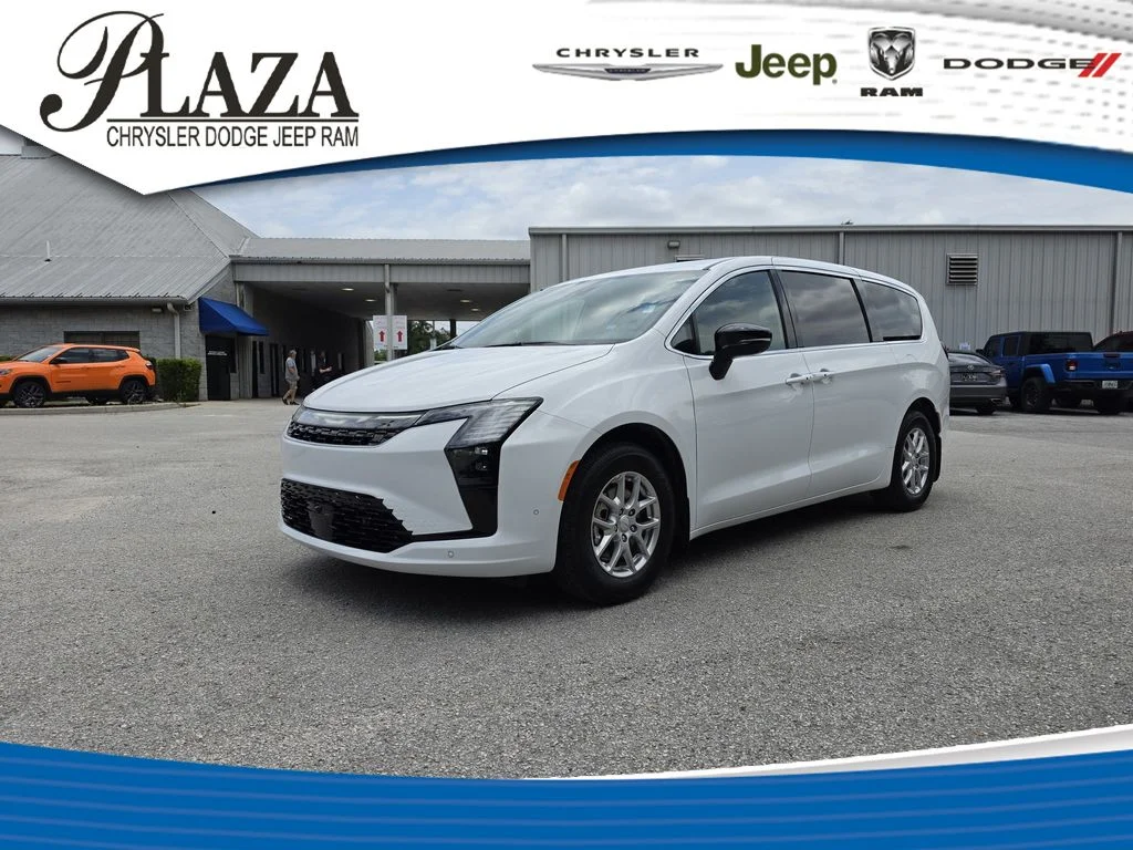 2027 Chrysler Pacifica Select's photo