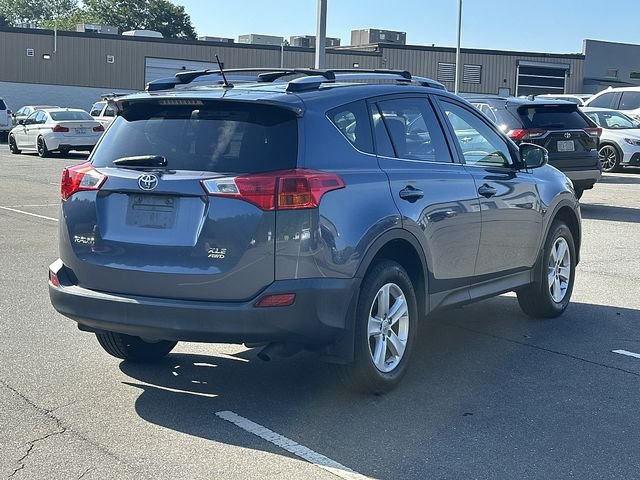 Used 2013 Blue Toyota XLE image 4