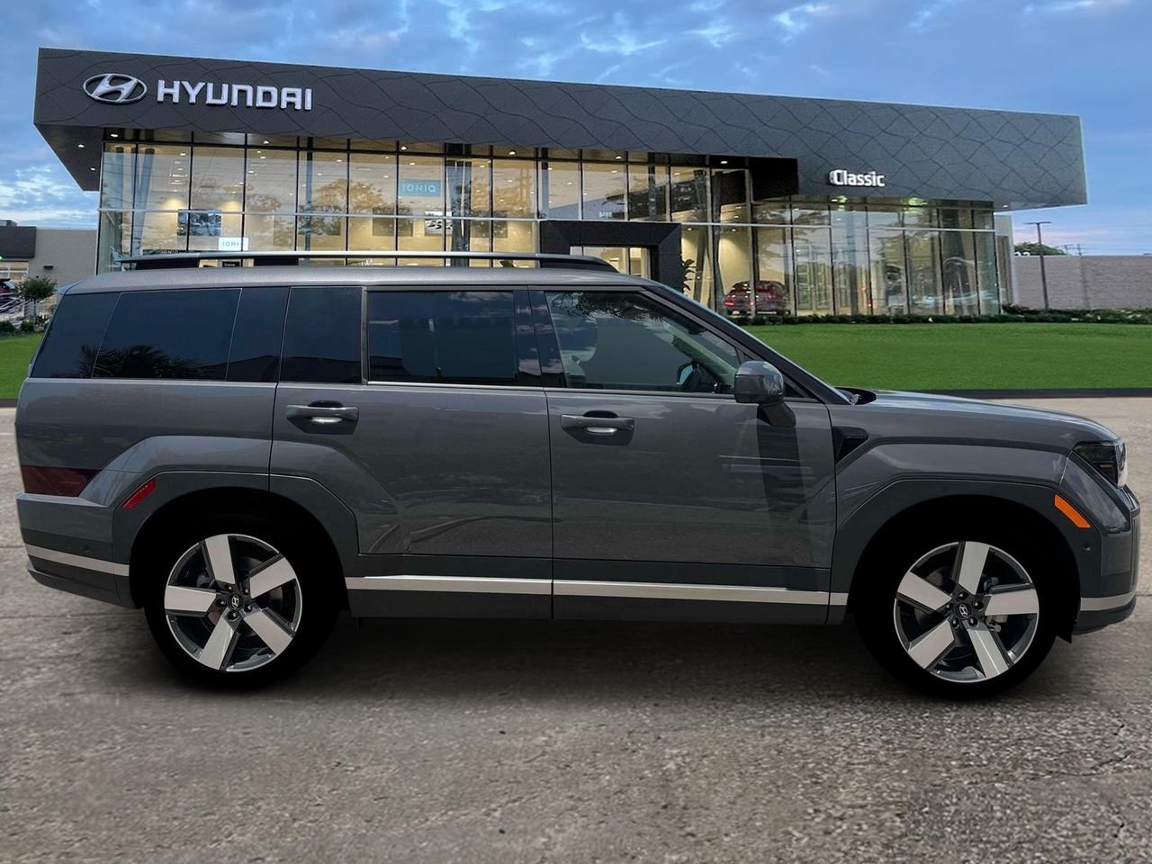 New 2026 Ecotronic Gray Metallic Hyundai Limited image 9