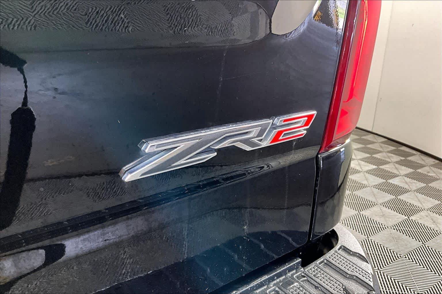 Used 2022 Black Chevrolet ZR2 image 10