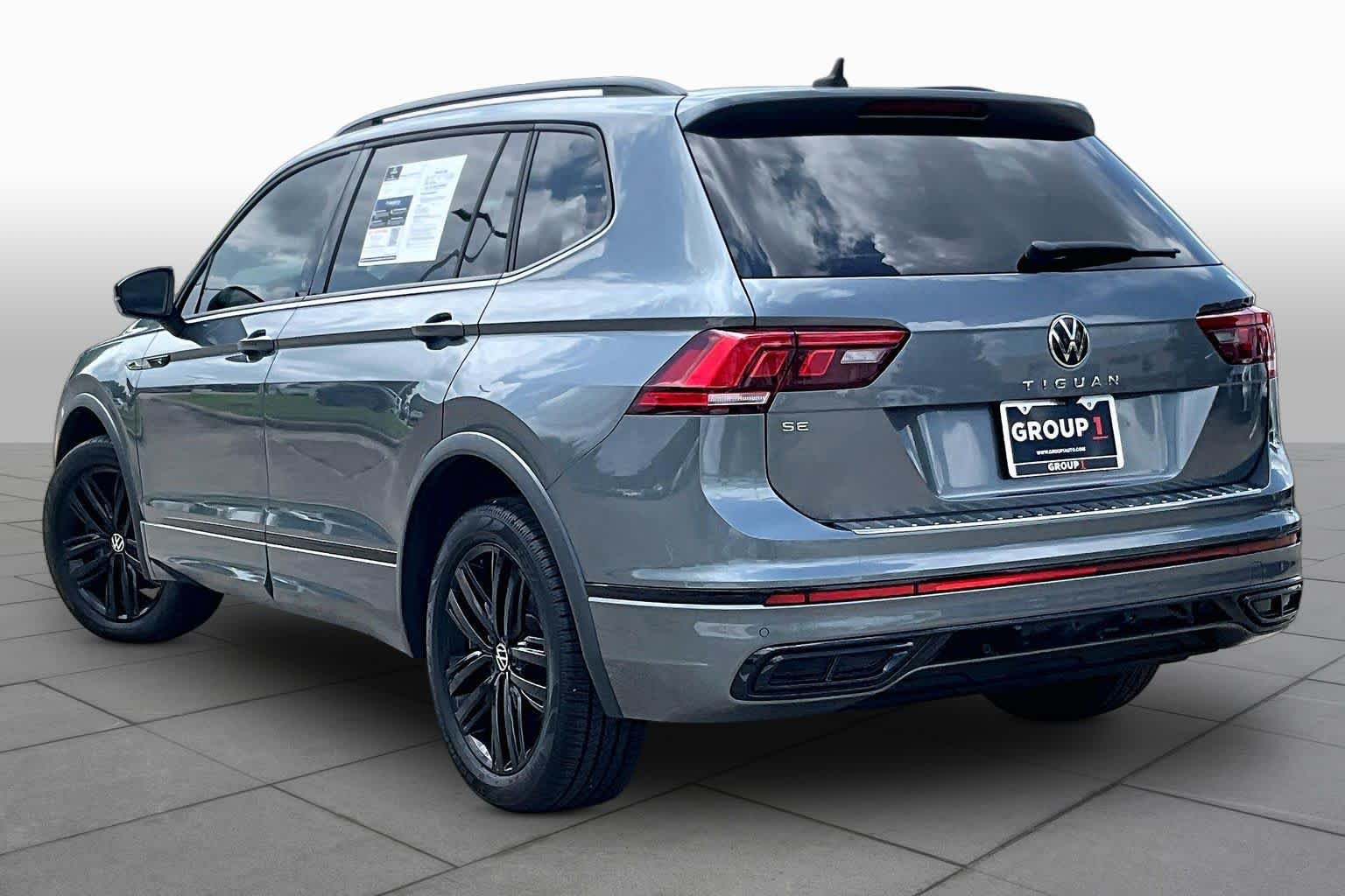 Used 2022 Platinum Gray Metallic Volkswagen SE R-Line Black image 11