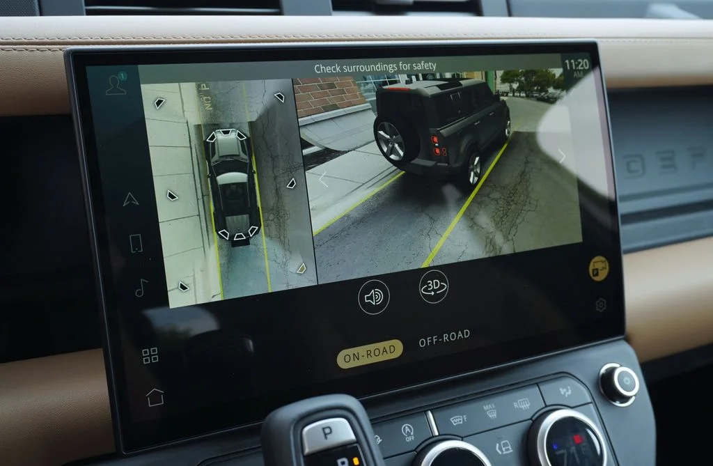 New 2026 Fuji White Land Rover S image 24
