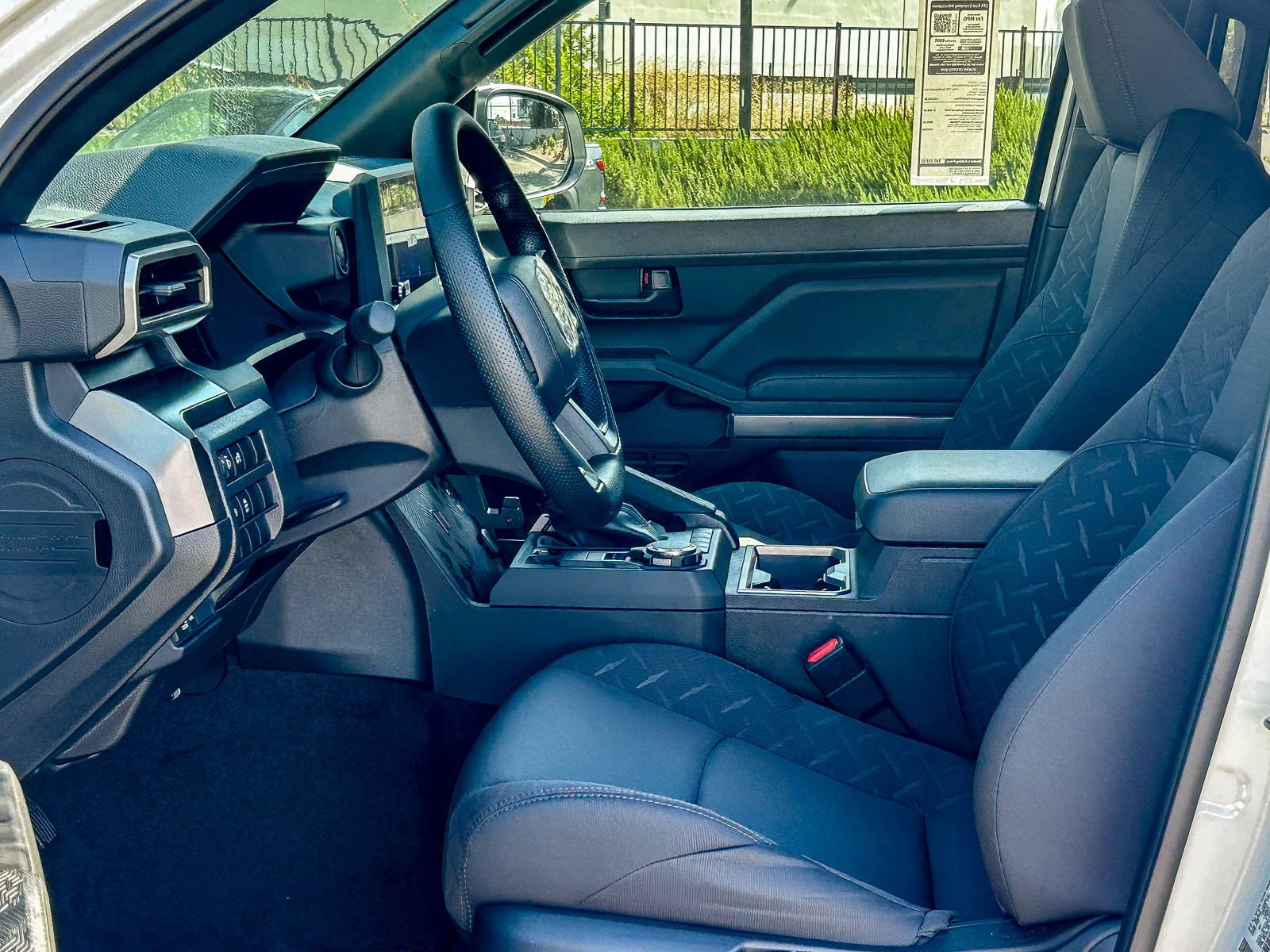 2026 Toyota Tacoma SR5 - Photo 17