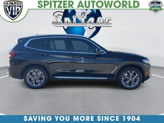Used 2022 Black BMW xDrive30i image 10