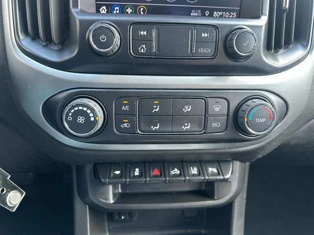 Used 2022 Black Chevrolet LT image 17