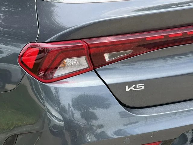Used 2023 Gray Kia LXS image 6
