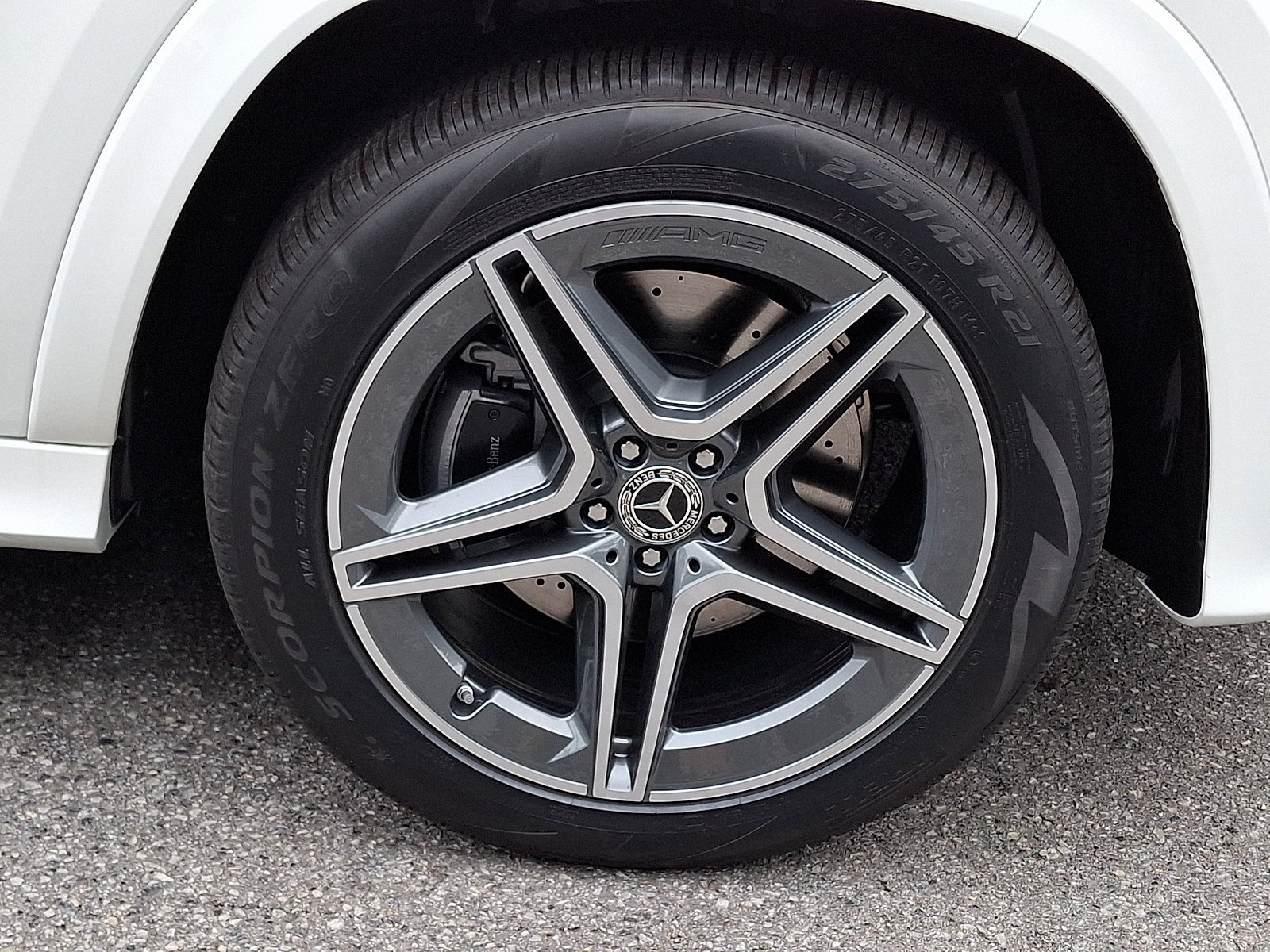 New 2026 Polar White Mercedes-Benz GLS 450 image 29