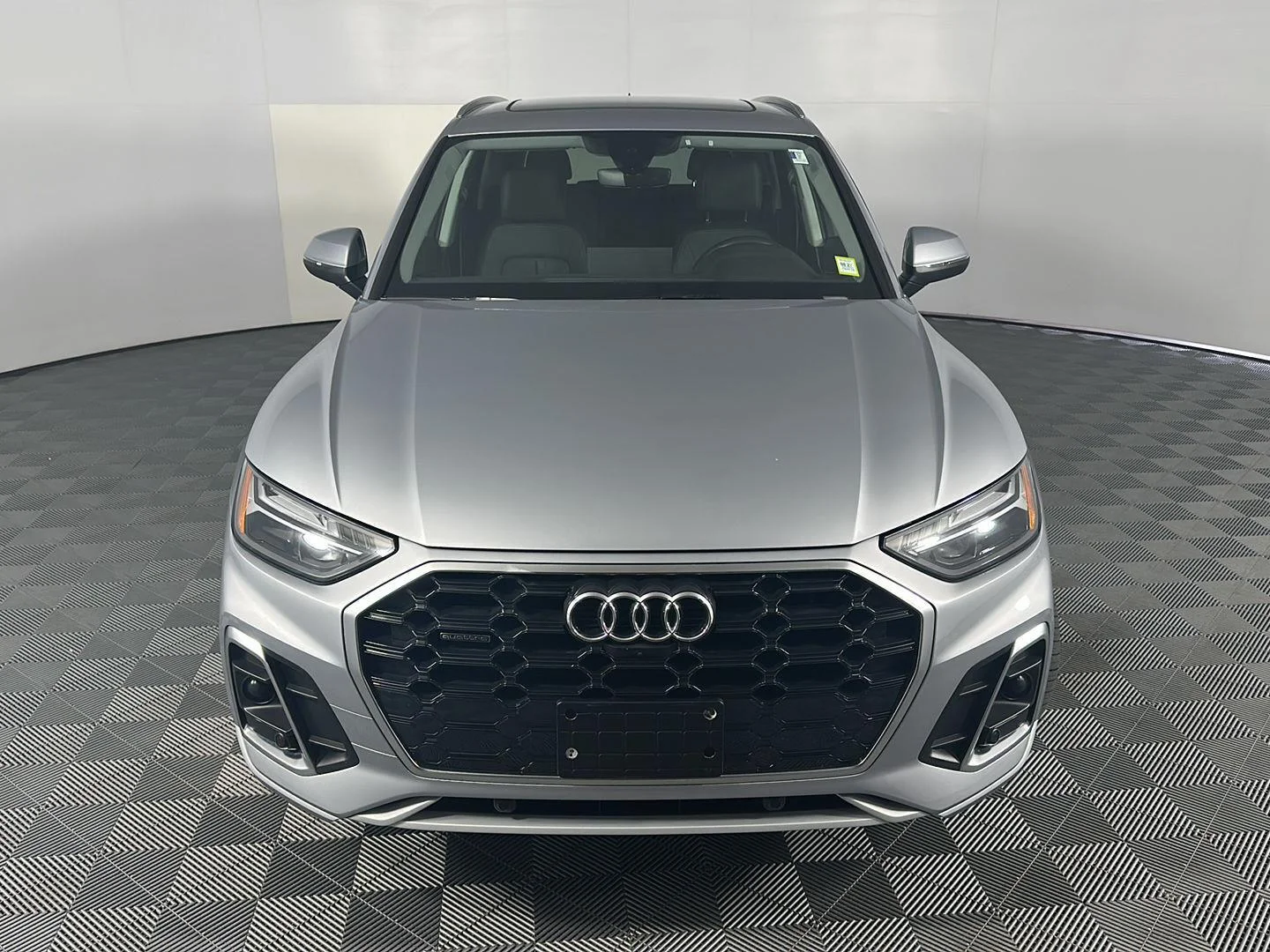 Used 2023 Florett Silver Metallic Audi S line Premium Plus image 2