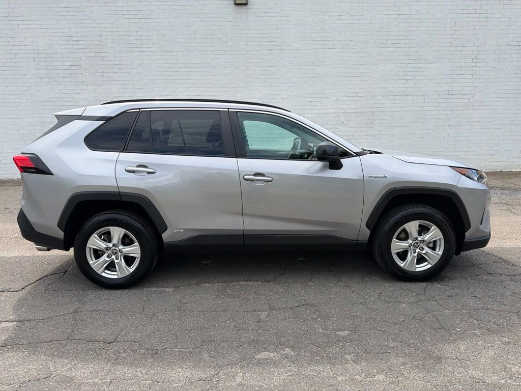 2021 Toyota RAV4 Hybrid LE AWD's photo