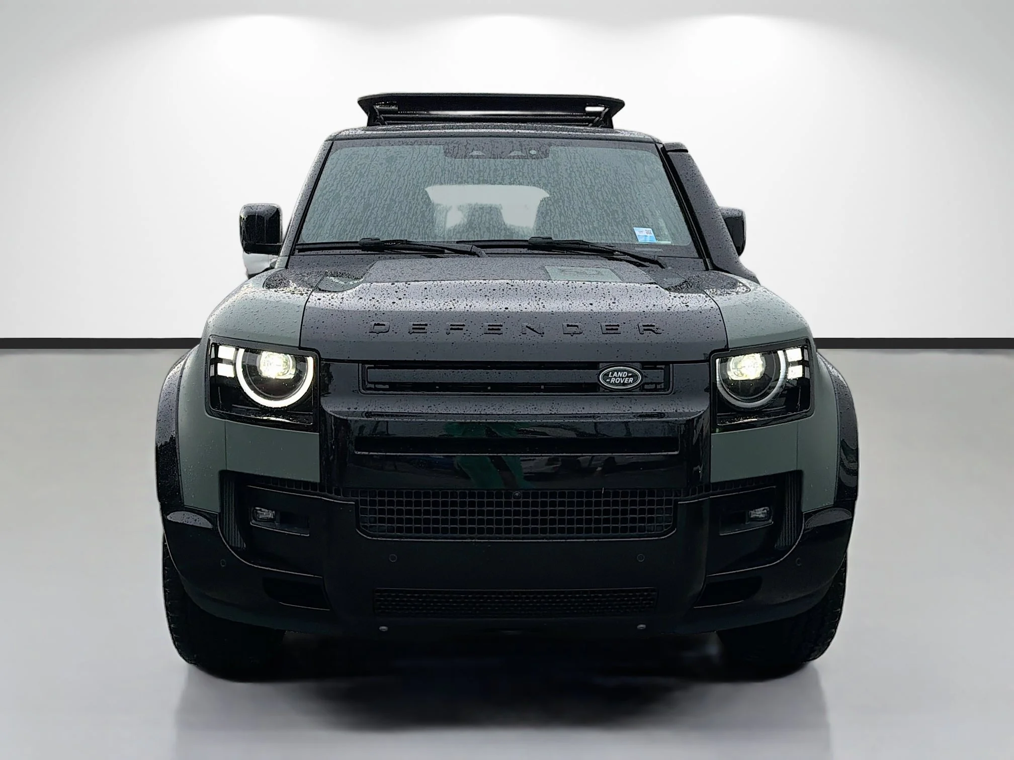 New 2026 Keswick Green Metallic Land Rover Trophy Edition Keswick image 8