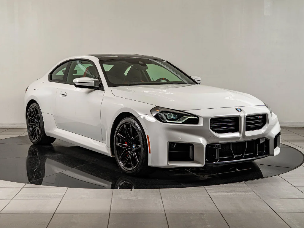 Used 2025 Alpine White BMW  image 3