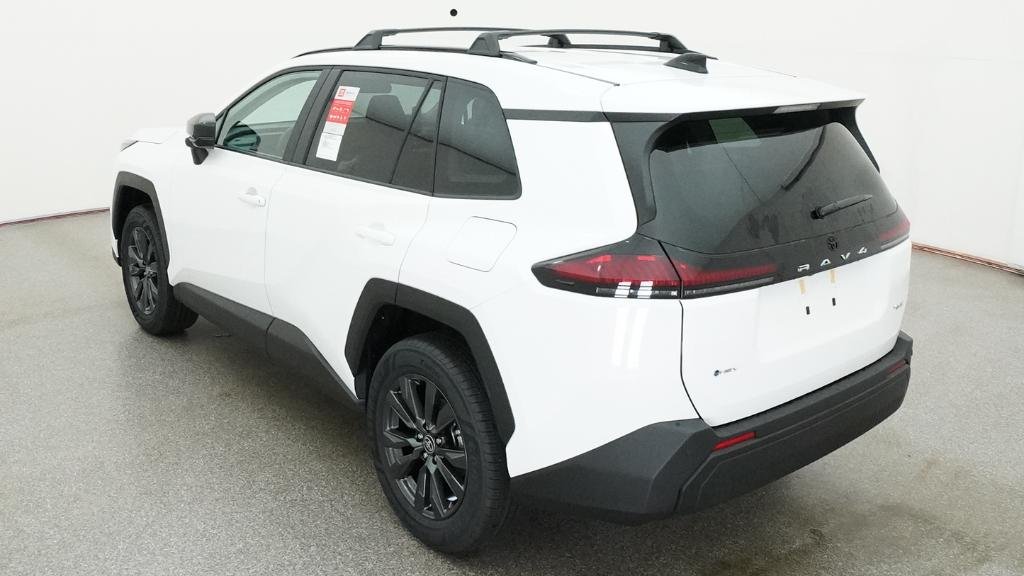 New 2026 Ice Cap Toyota XLE Premium image 12
