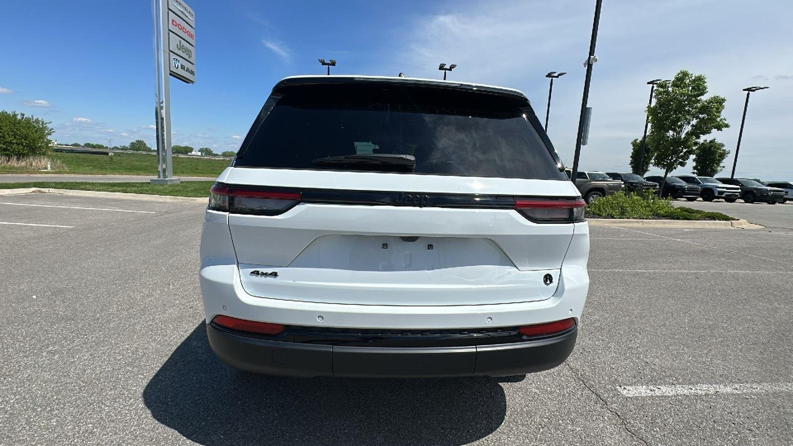 Used 2025 Bright White Clearcoat Jeep Altitude image 3
