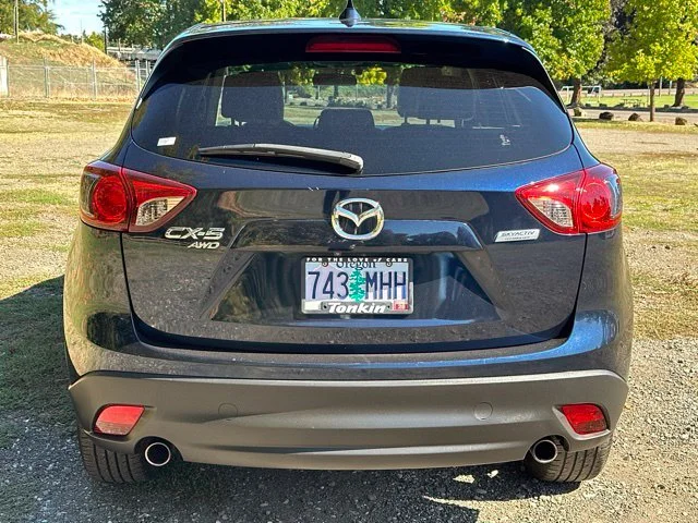 Used 2016 Deep Crystal Blue Mica Mazda Grand Touring image 8