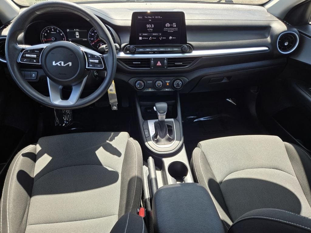 Used 2024 Aurora Black Kia LXS image 11