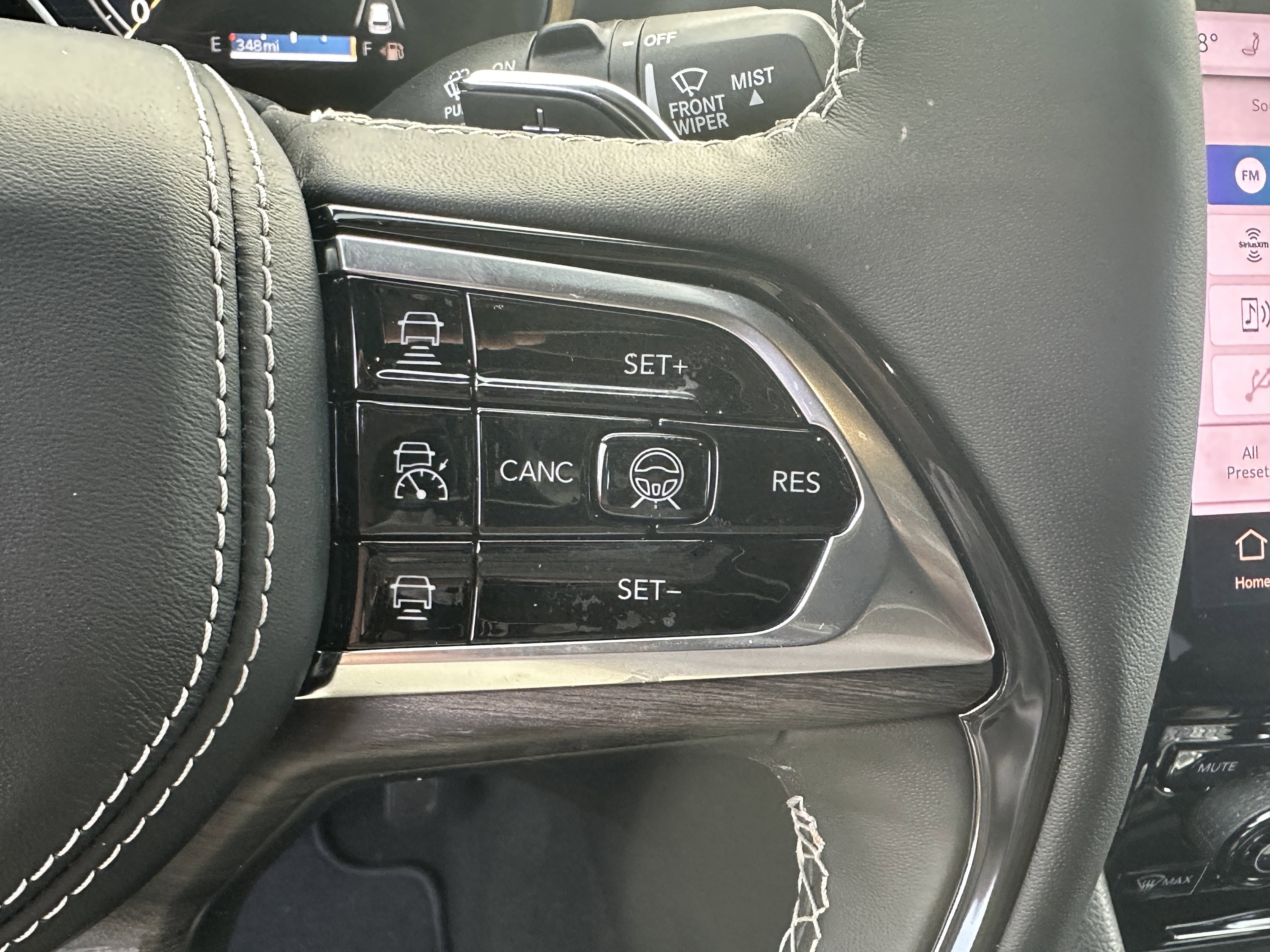 2025 Jeep Grand Cherokee Overland - Photo 28