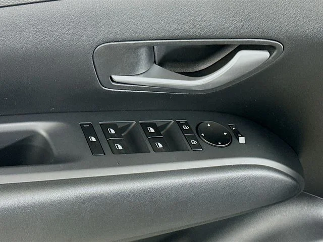 New 2026 Hyundai TUCSON SE