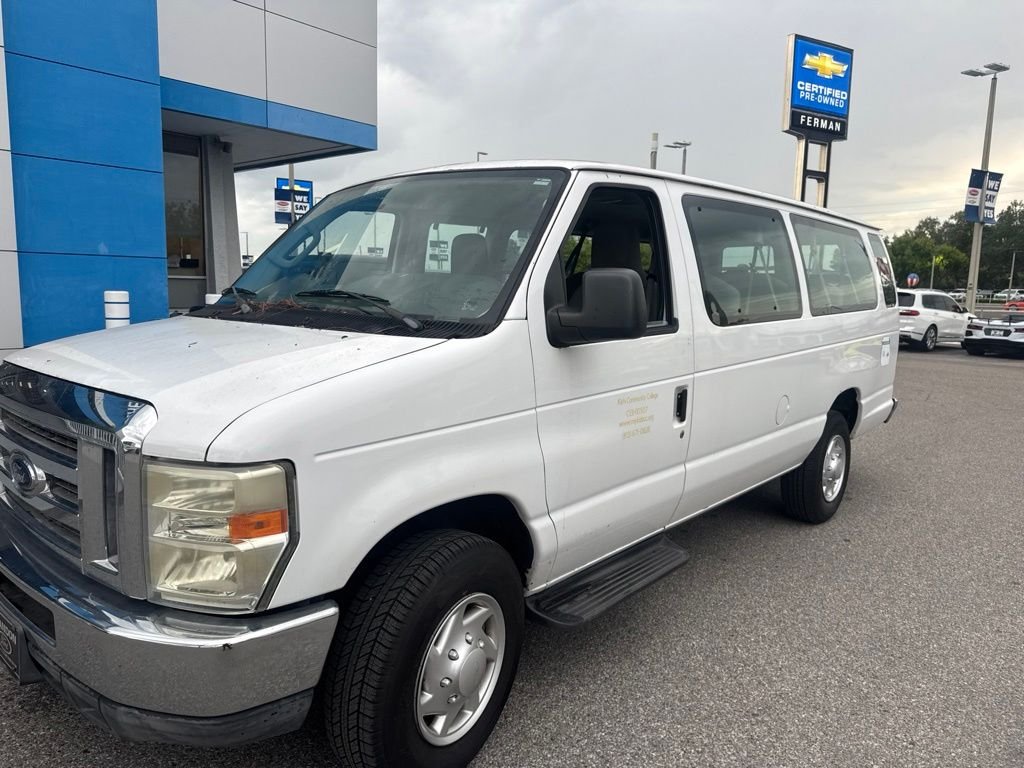 Used 2012 White Ford XLT image 1