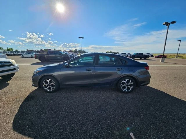 Used 2021 Gray Kia LXS image 8