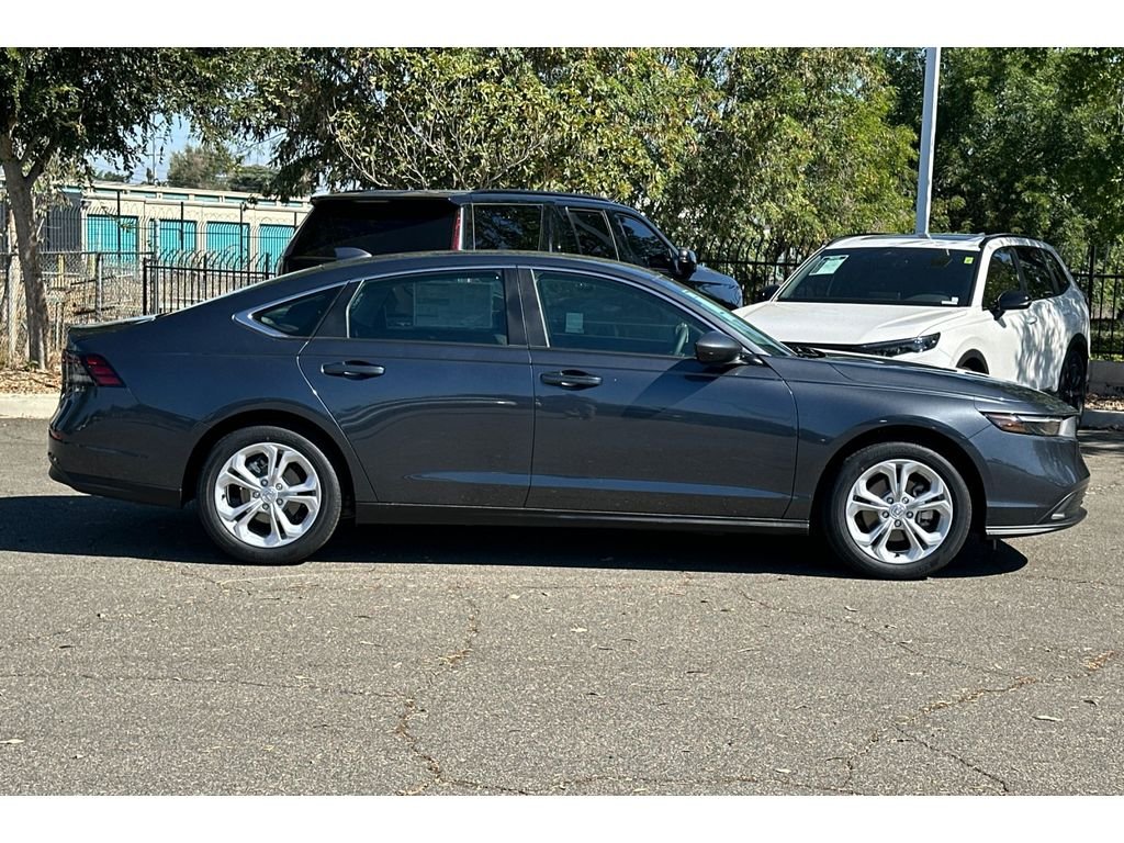 New 2026 Meteorite Gray Metallic Honda LX image 3
