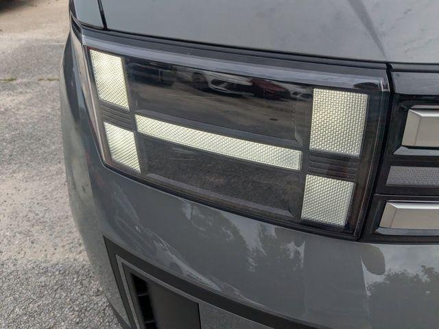 New 2026 Gray Hyundai SEL image 9