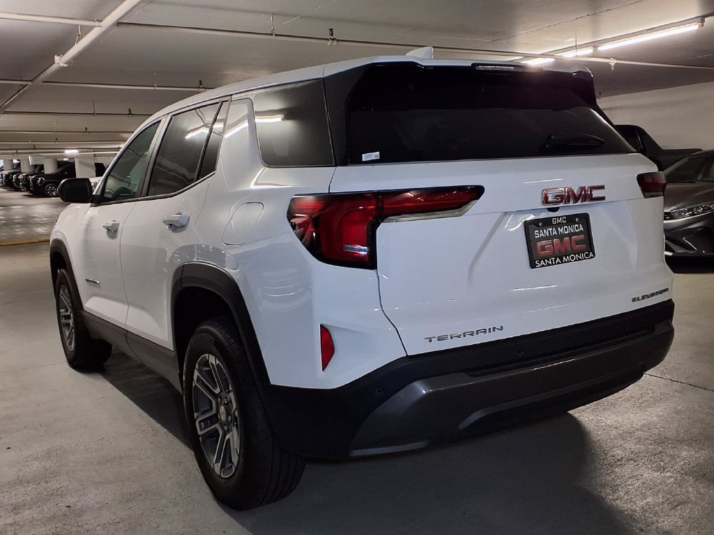 New 2026 Summit White GMC Elevation image 10
