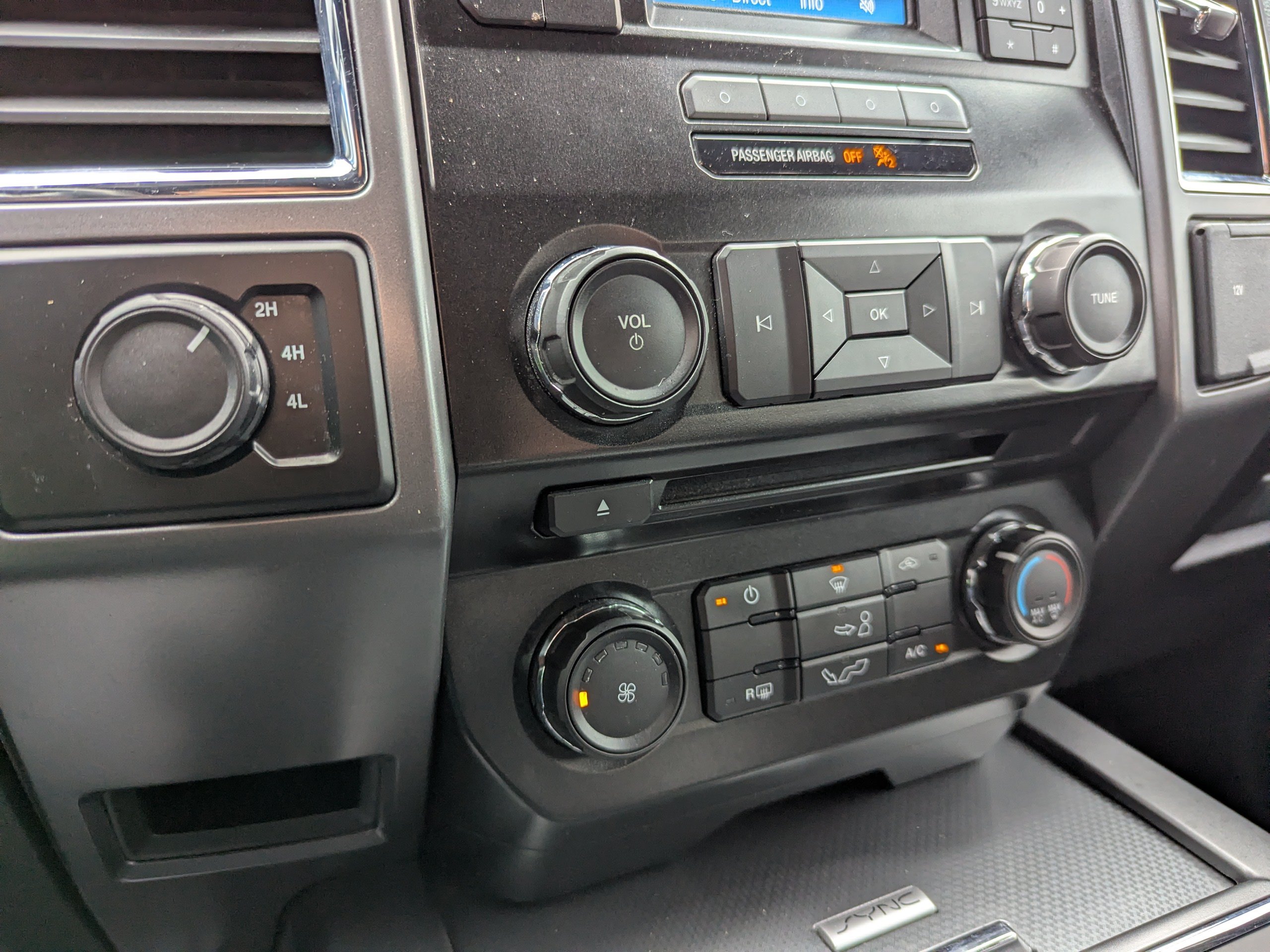 2015 Ford F-150 XLT - Photo 24