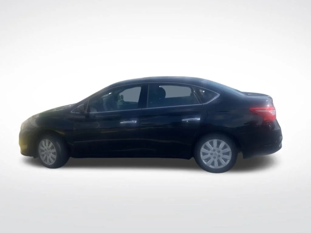 Used 2019 Black Nissan S image 11