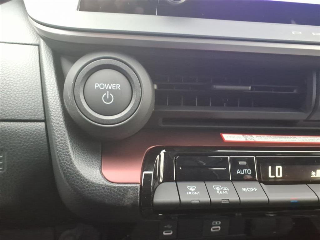 2026 Toyota Prius Plug-in Hybrid SE - Photo 23