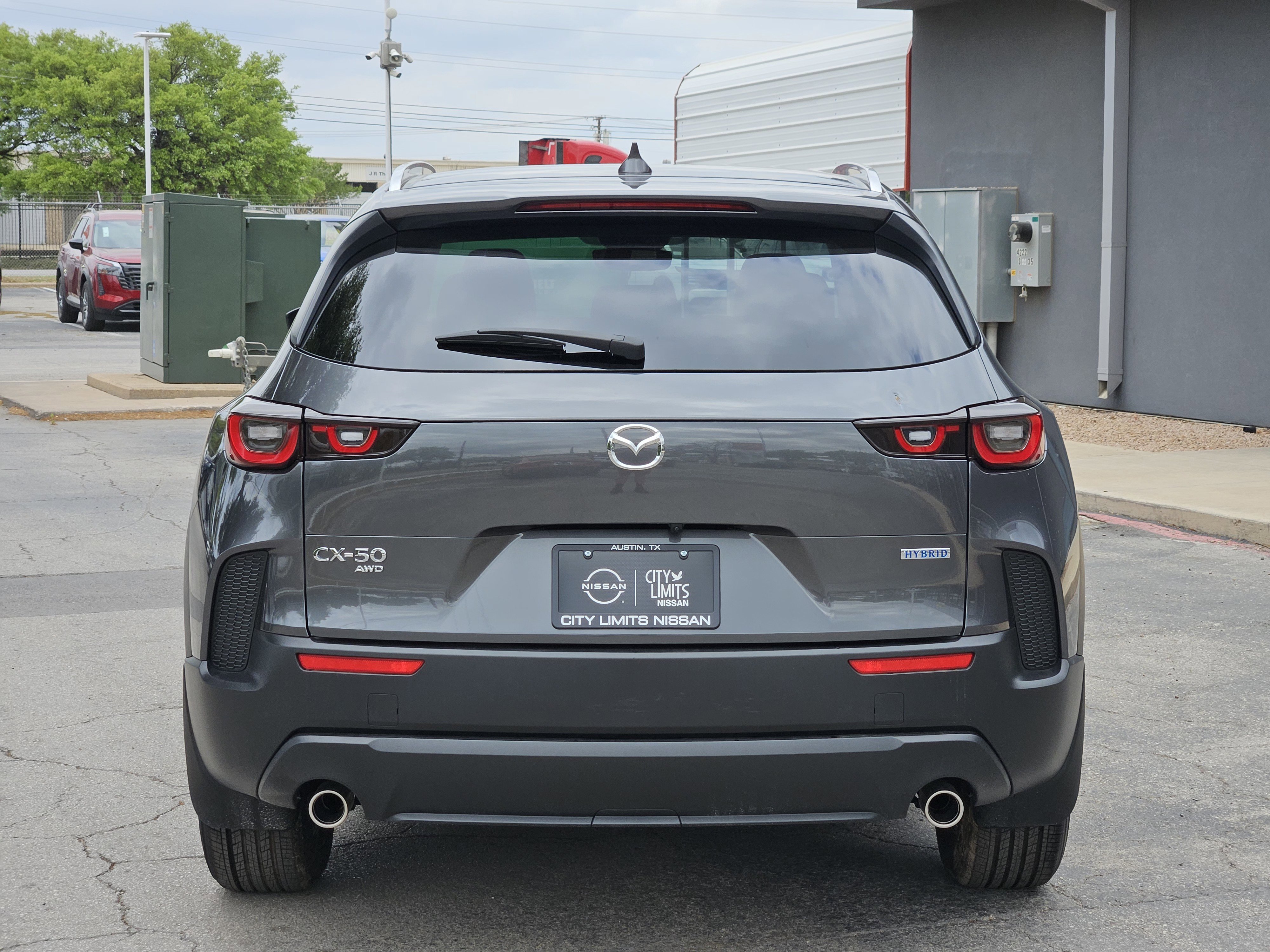 Used 2025  Mazda Preferred image 6