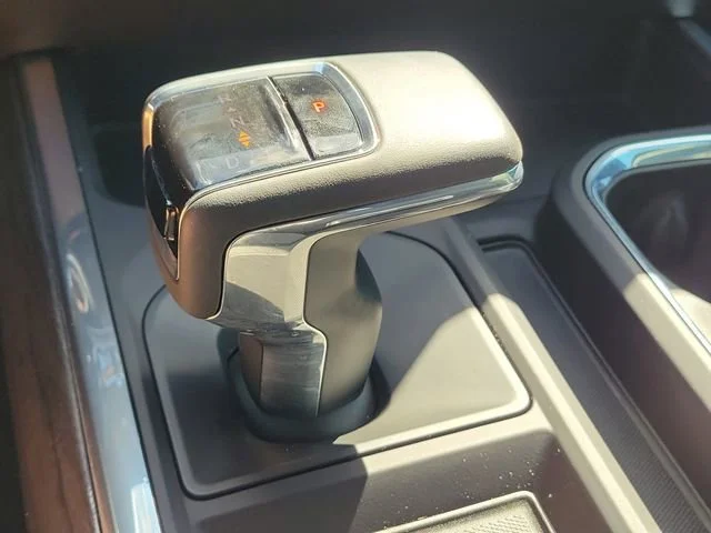 2024 Chevrolet Silverado 1500 LTZ - Photo 33