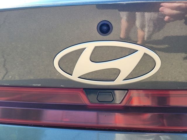 Used 2024 Gray Hyundai SEL image 10