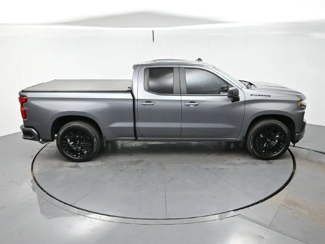 Used 2020 SATIN STEEL METALLIC Chevrolet RST image 37