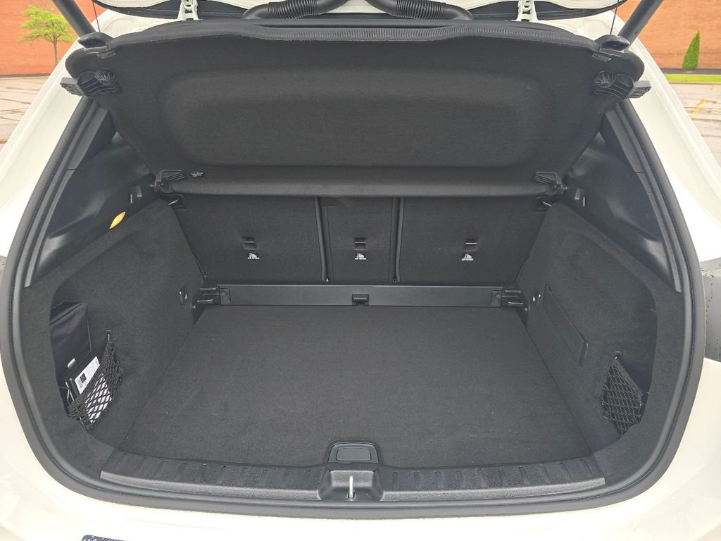 New 2026 Polar White Mercedes-Benz GLA 250 image 18
