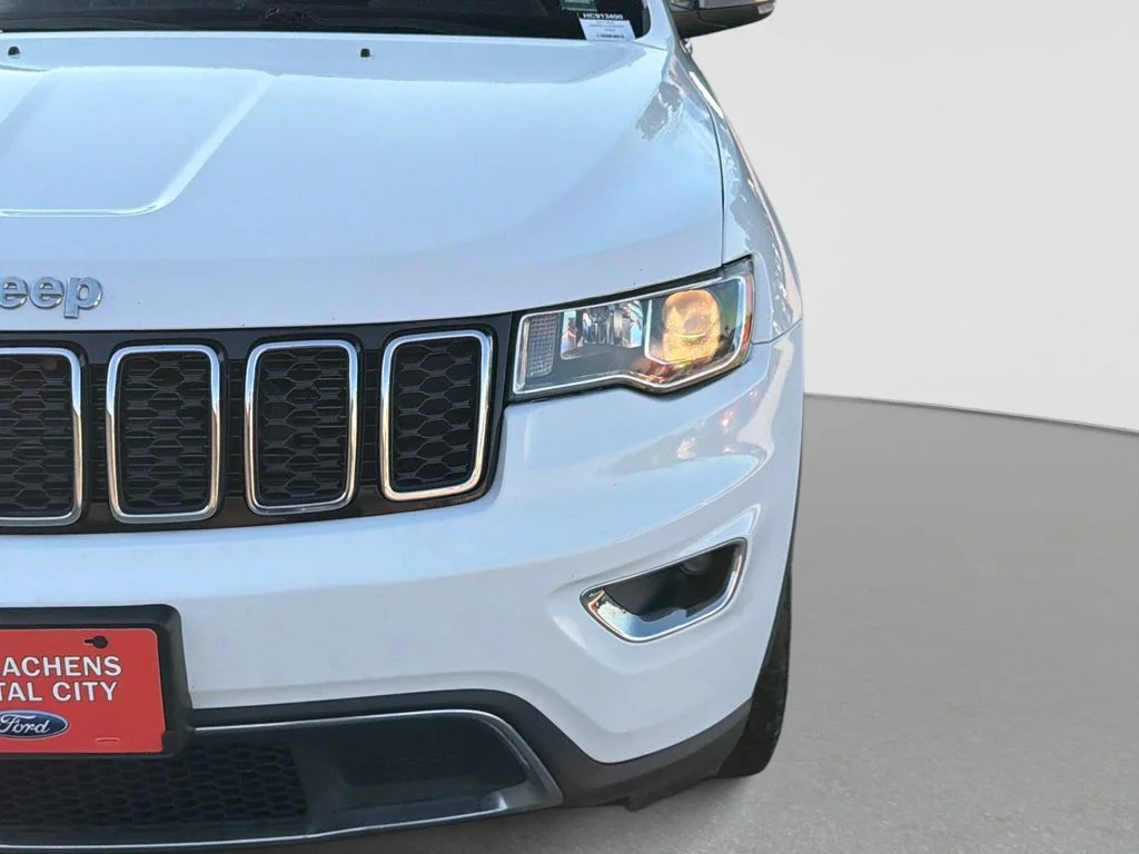 Used 2017 White Jeep Limited image 11