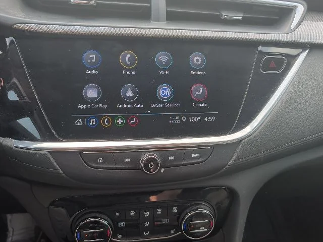 Used 2023  Buick Select image 18