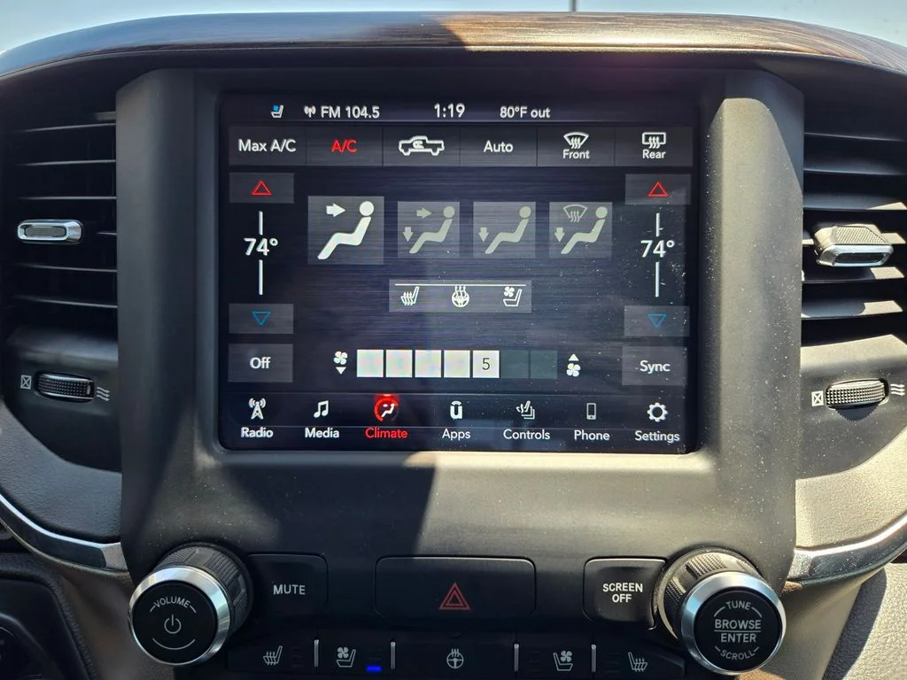 Used 2020 Black Ram Laramie image 22