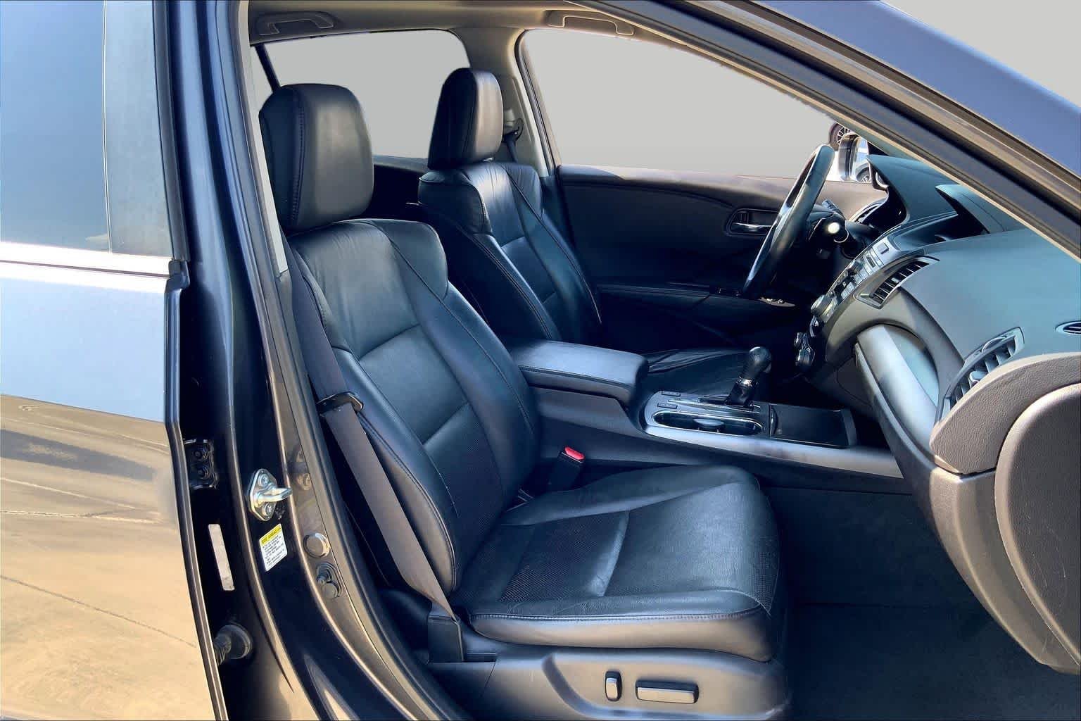 Used 2015 Graphite Luster Metallic Acura  image 9