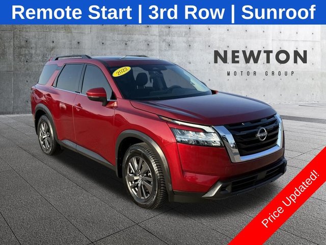 2022 Nissan Pathfinder SV