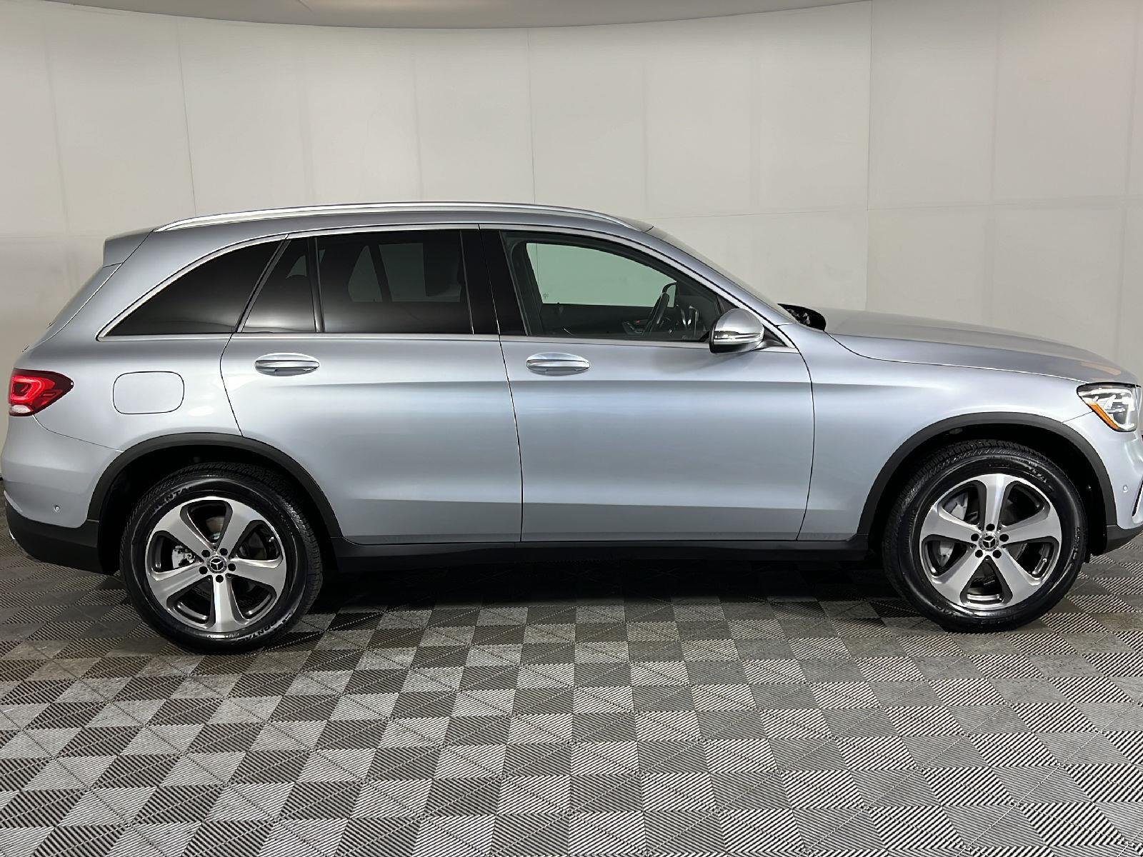 Certified Used 2022 Cirrus Silver Metallic Mercedes-Benz GLC 300 image 3