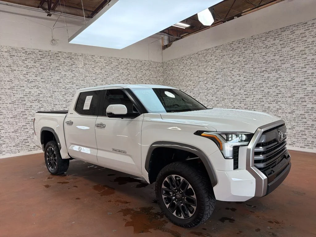 Used 2025 Ice Cap Toyota Limited image 1