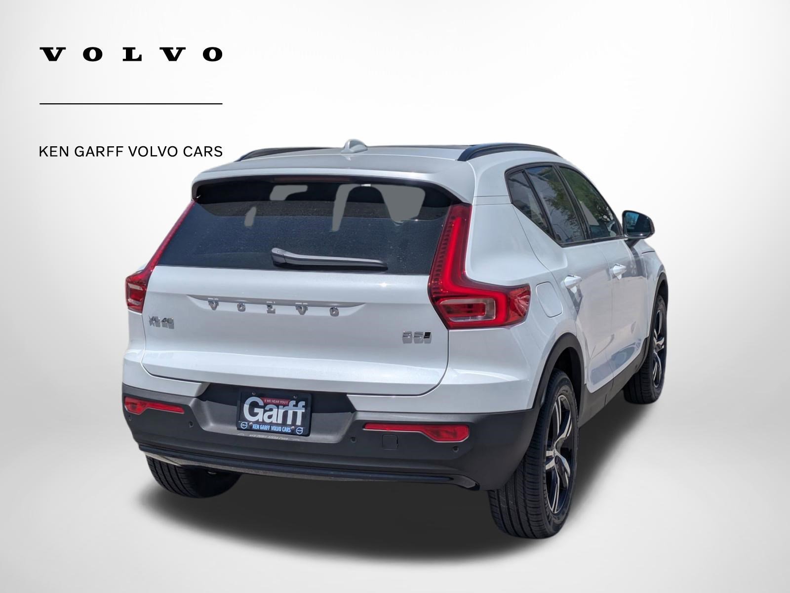 New 2026 Crystal White Volvo Core image 3
