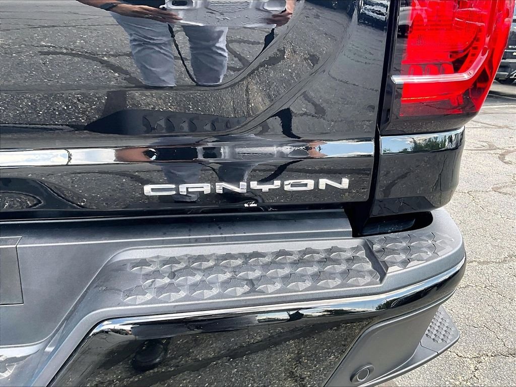 Used 2025 Black GMC Denali image 28