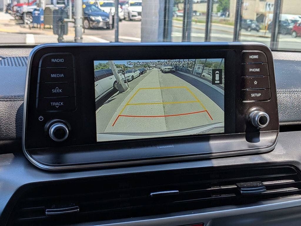 Used 2020 White Kia S image 20