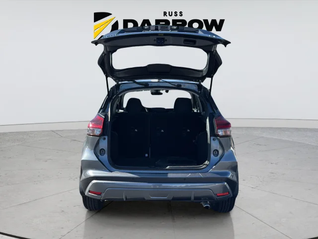 Used 2024 Gray Nissan SV image 31