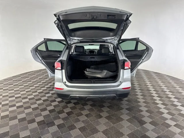 Used 2023 Gray Chevrolet Premier image 17
